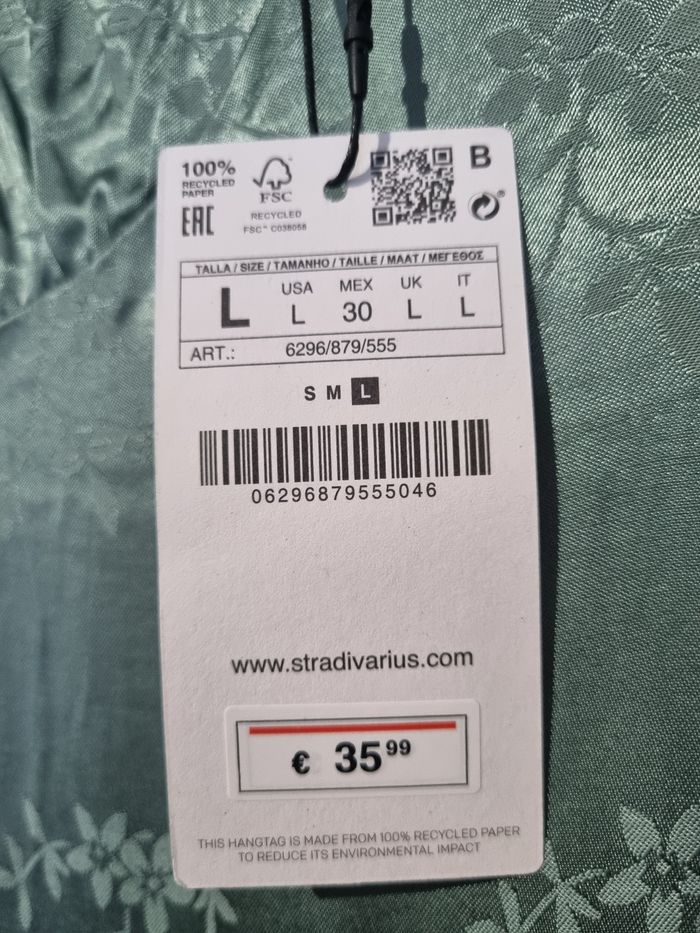 Robe en satin - photo numéro 2