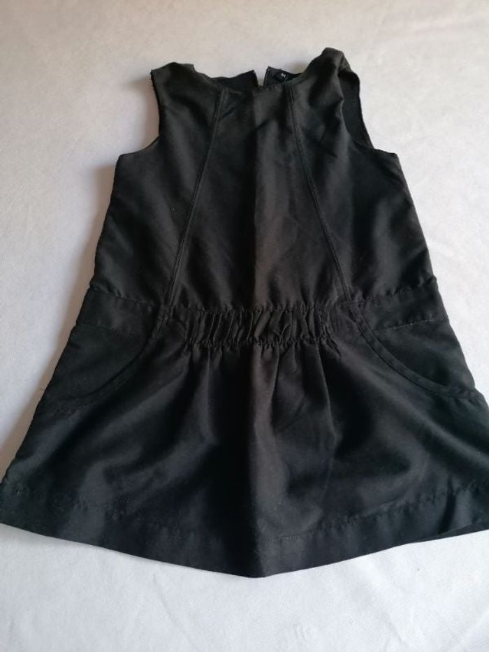 Belle robe comme neuve