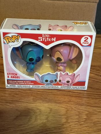 Ensemble porte clé stitch et Angel pop neuf