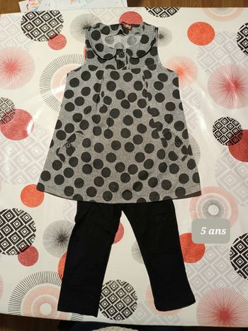 Ensemble Tenue tunique short taille 5 ans