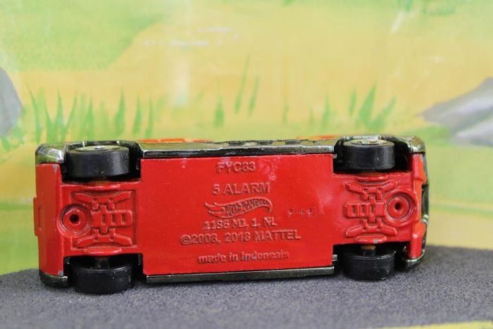 Hot wheels camion de pompier - photo numéro 10