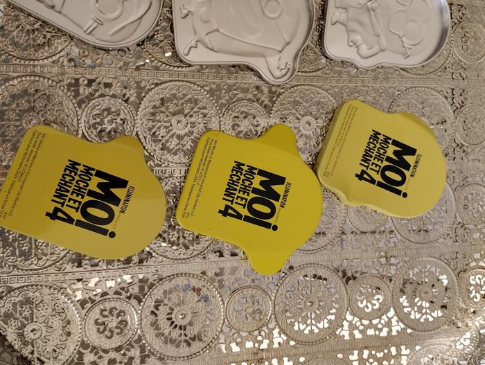 Lot de 3 boîtes Minions💛 - photo numéro 3