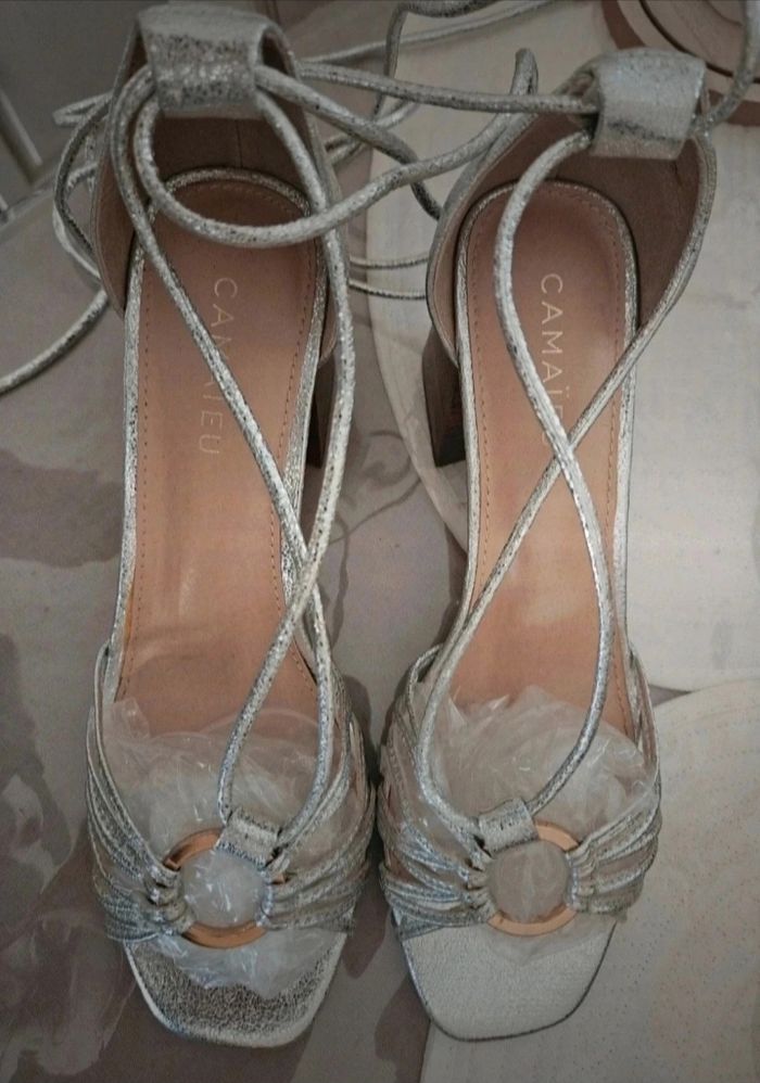 Chaussures argentées à laçage Camaïeu Taille 39 Neuves - photo numéro 6