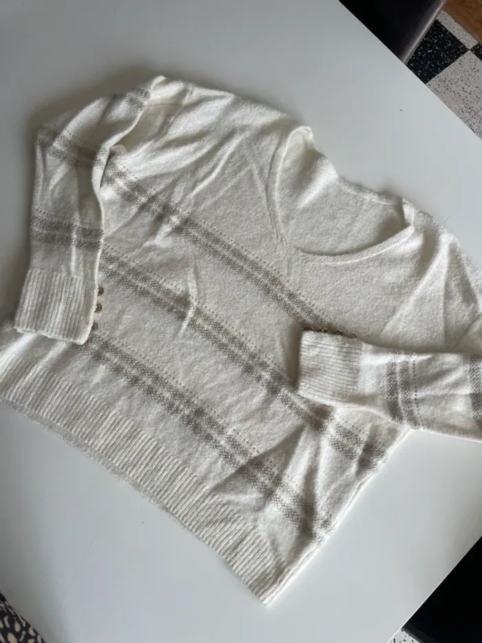 Pull rayé matière effet angora