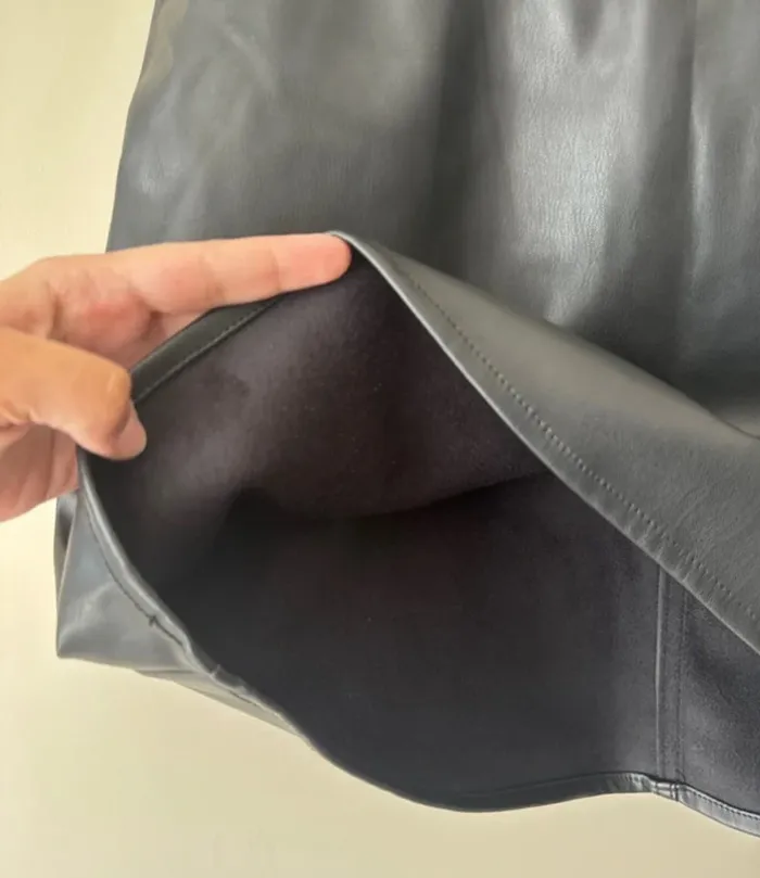 👗Jupe -effet similicuir - taille L - neuf sans étiquette - photo numéro 4