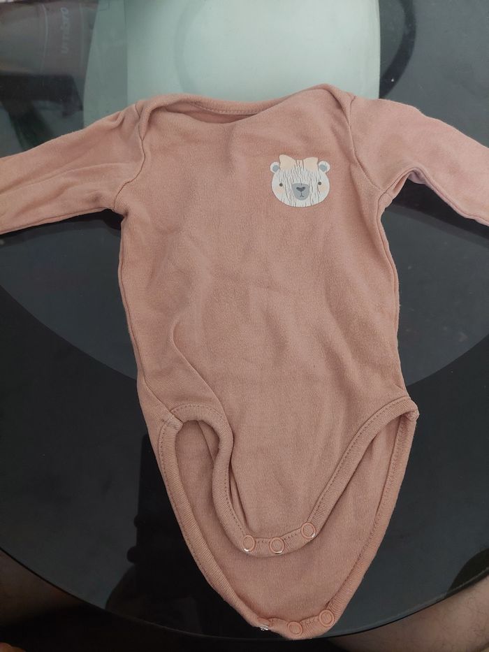 Lot 30 bodies 3 mois - photo numéro 7