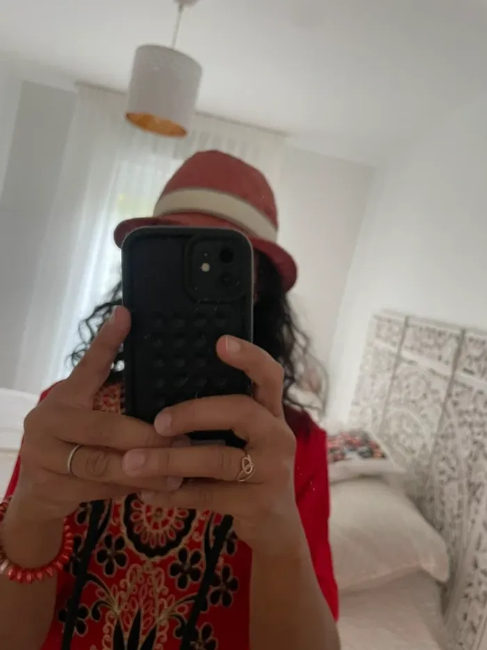 Chapeau en paille rouge – original et élégant 🌺 - photo numéro 6