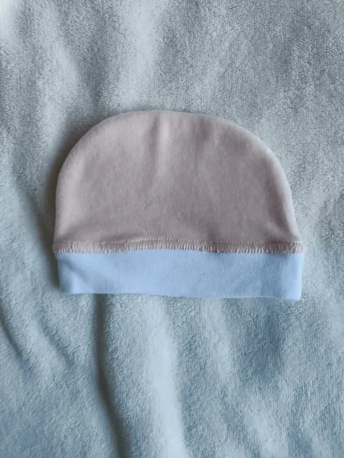 Lot bonnets + chapeau - photo numéro 13