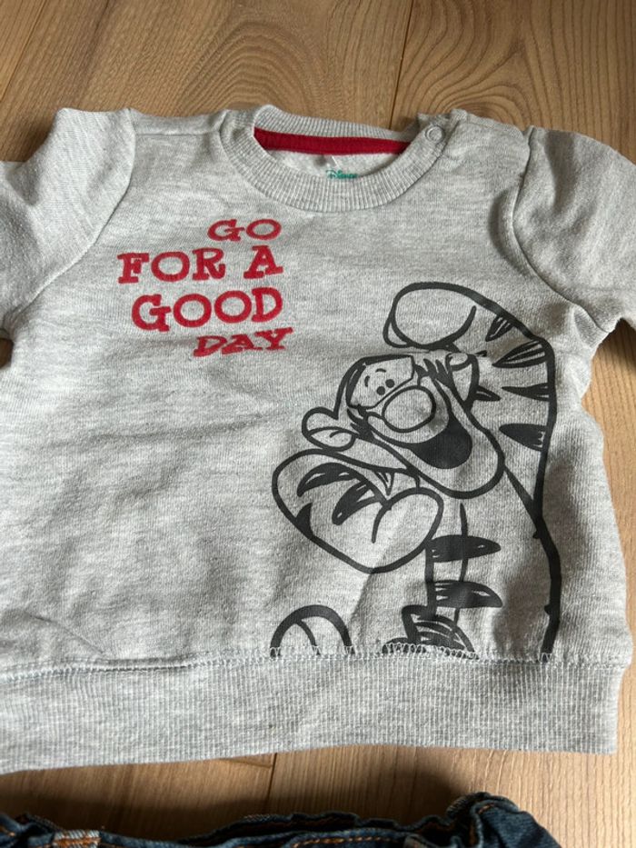 Pull + jean 6 mois - photo numéro 2