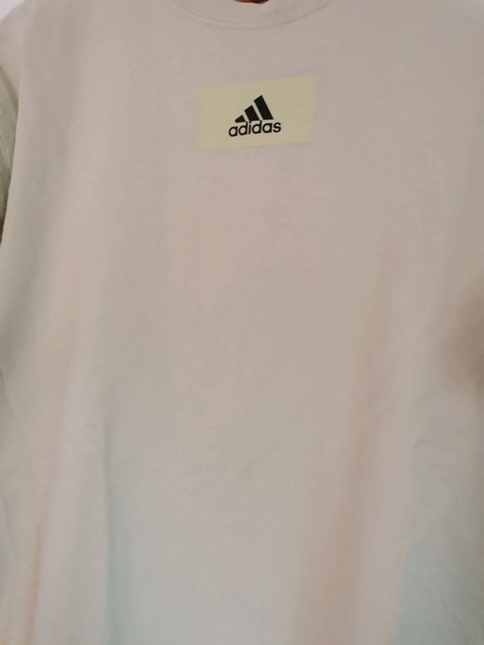 T-shirt Adidas taille S - photo numéro 4