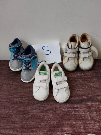 Lot chaussures taille 23