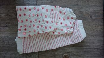 Ensemble tee-shirt leggings