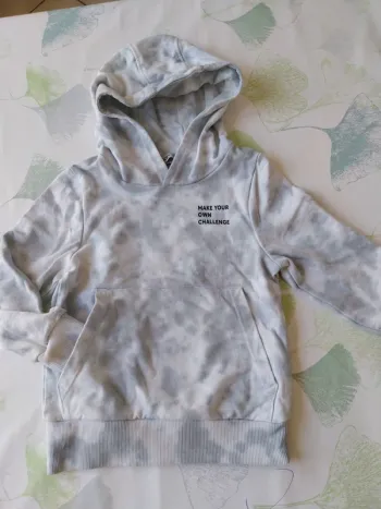 Sweat à capuche garçon 4 ans