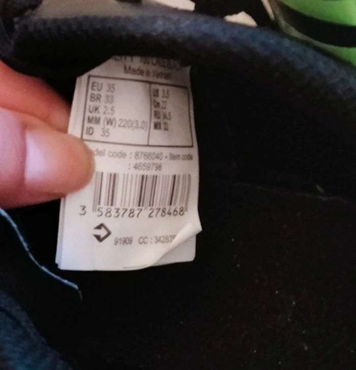 Garçon 🧡 Basket à crampons Pointure 35 - photo numéro 7