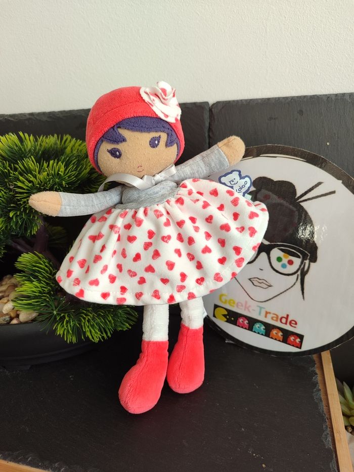 poupée tissus doudou kaloo jade rose rouge blanc coeur bonnet gris DD003471