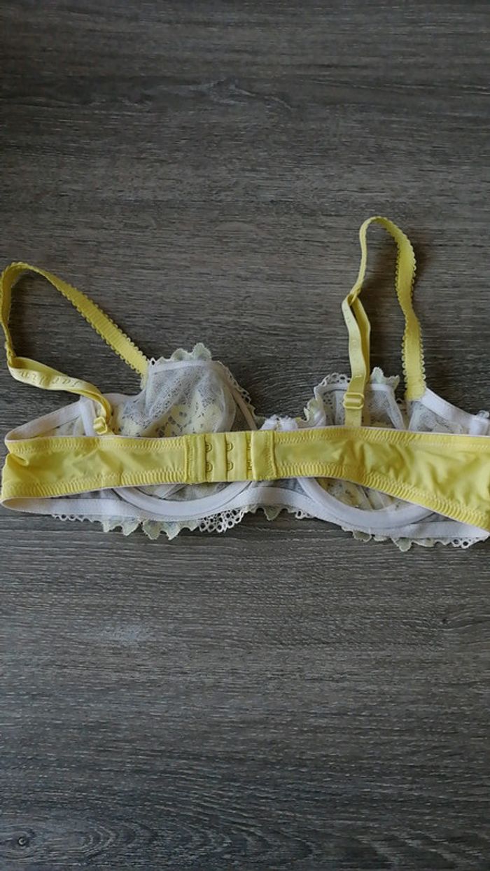 Soutien gorge 85B - photo numéro 2