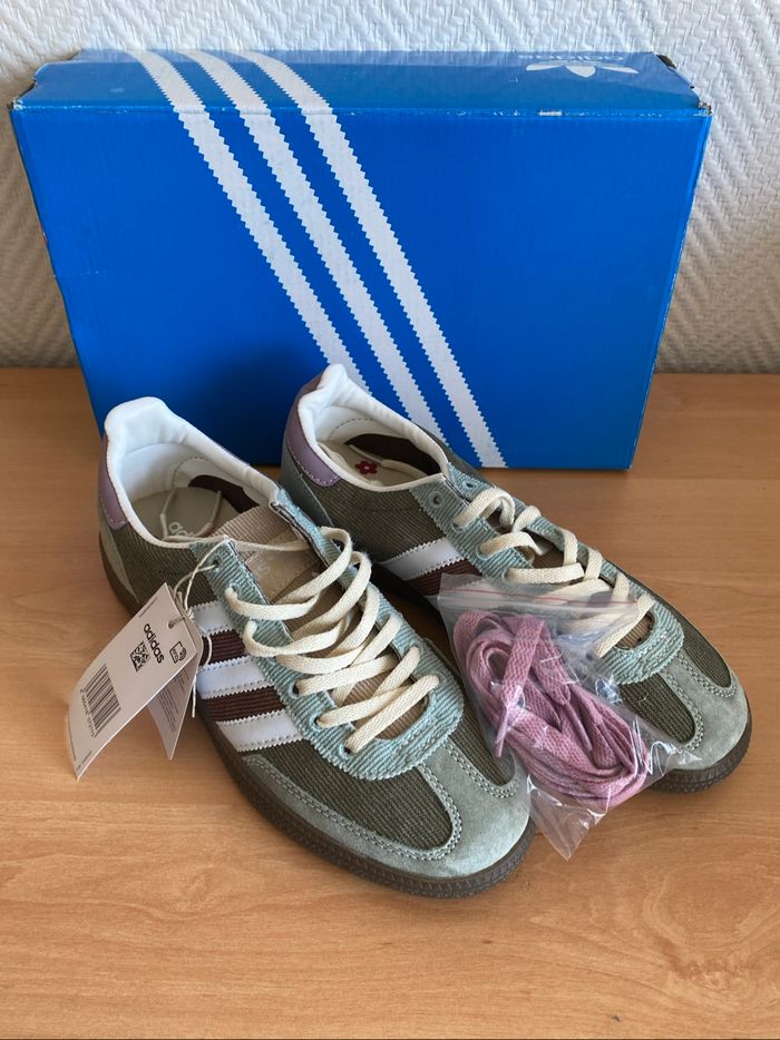 Baskets Adidas Spezial handball T:37 1/3 - photo numéro 4
