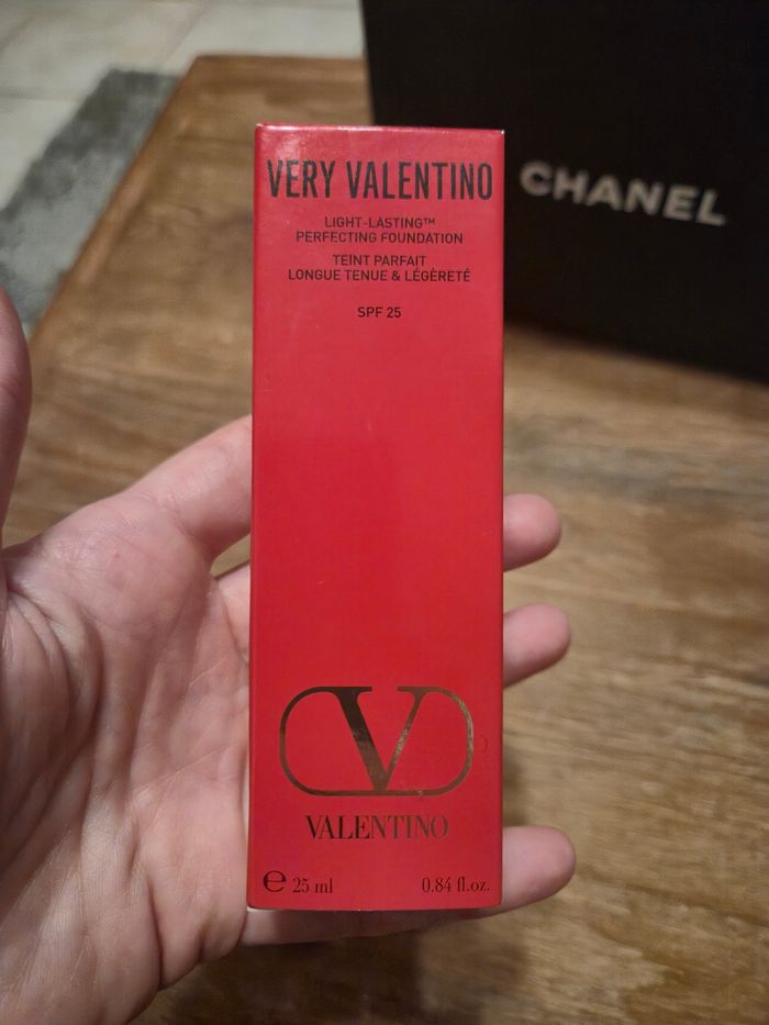 Fond de teint Valentino neuf