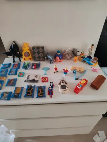 Diverses figurines