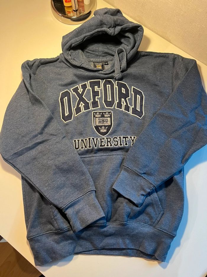 Pull à capuche