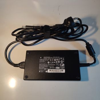 Chargeur HP 200Watt 19,5V - 10,3A _ Model  HSTNN-DA24