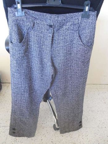 Pantalon 7/8ème gris chiné, taille 42