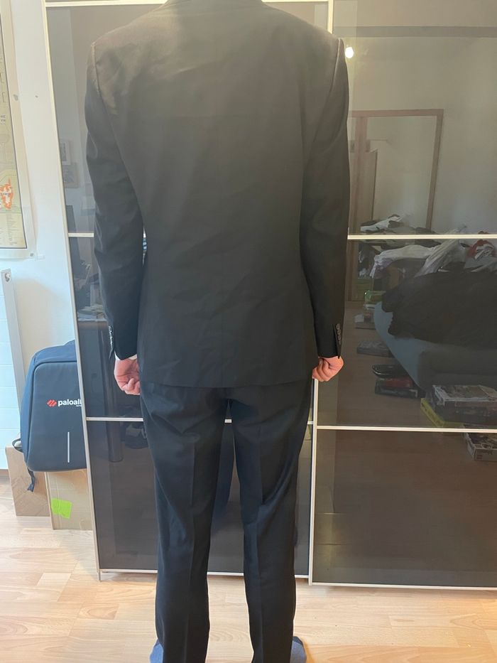 Costume noir Kos’sons - photo numéro 4