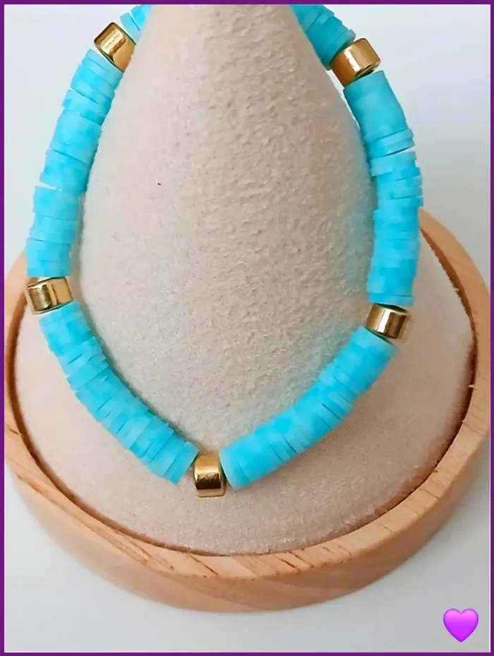 Bracelet en perles heishi tendance - photo numéro 2