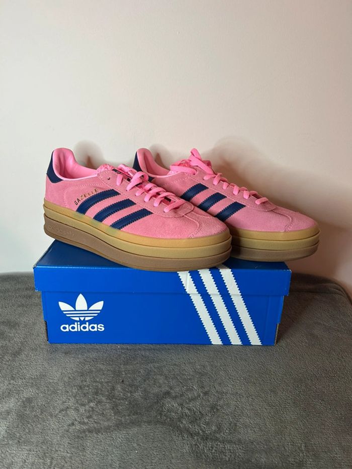 Adidas Bold 38.5 femme - Rose & Bleu - Style unique et confort assuré - photo numéro 2