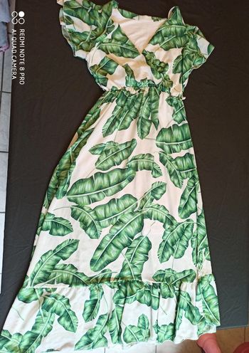 Robe à blanche et verte
