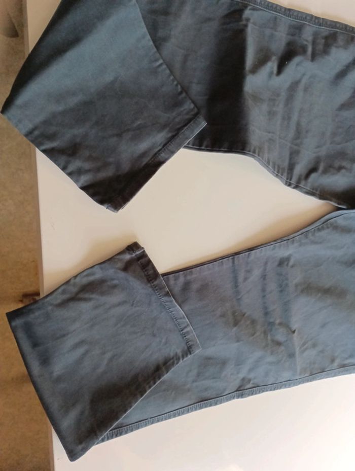 Pantalon Chino homme Kiabi taille 48 coupe droite - photo numéro 2