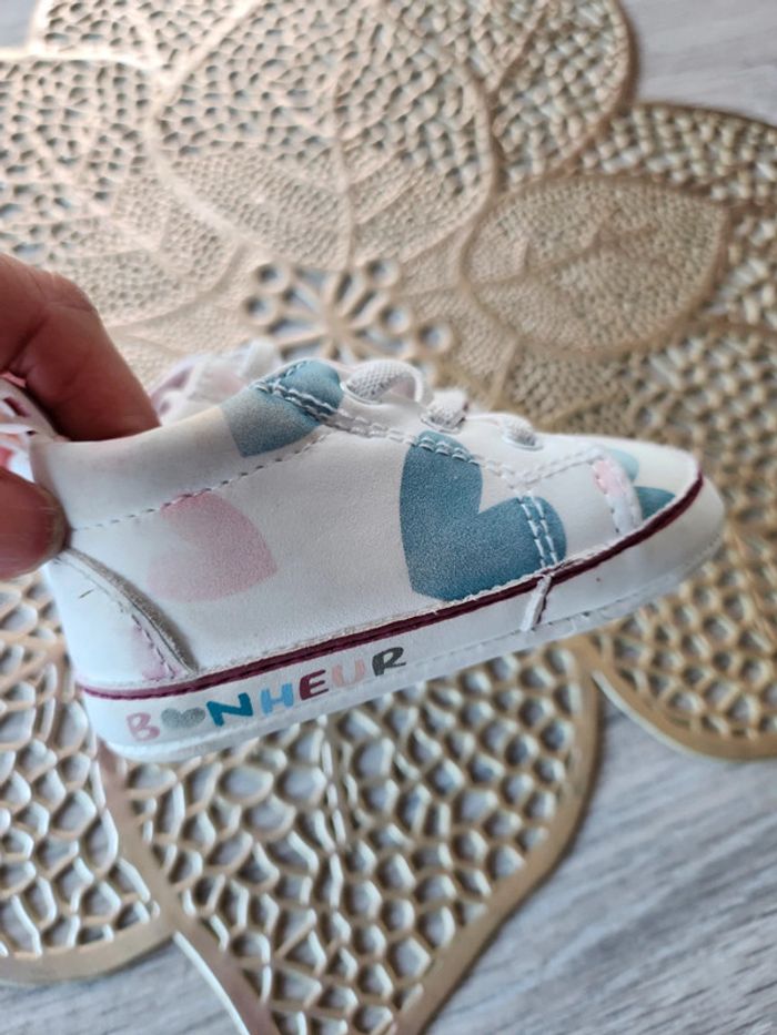 Petites baskets bébé - photo numéro 5