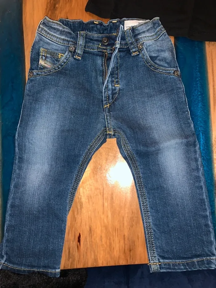 Ensemble Diesel taille 9 mois - photo numéro 2