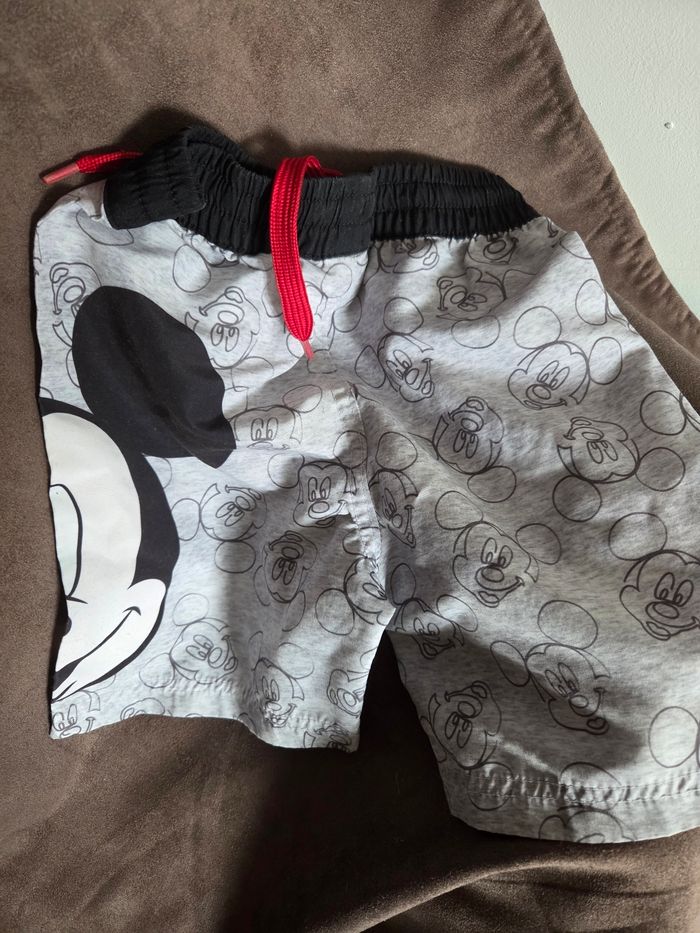 Maillot de bain Mickey garçon 2 ans - photo numéro 2