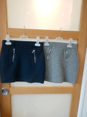 Lot de 2 jupes stretch courtes taille élastique - Fille 10 ans