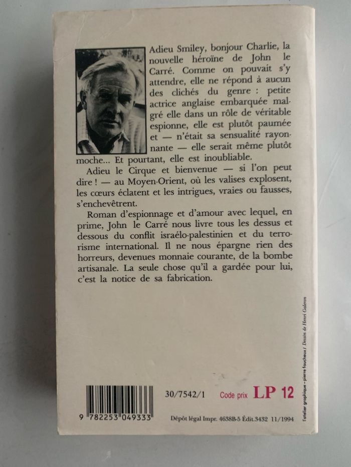 Livre: La petite fille au tambour - photo numéro 3