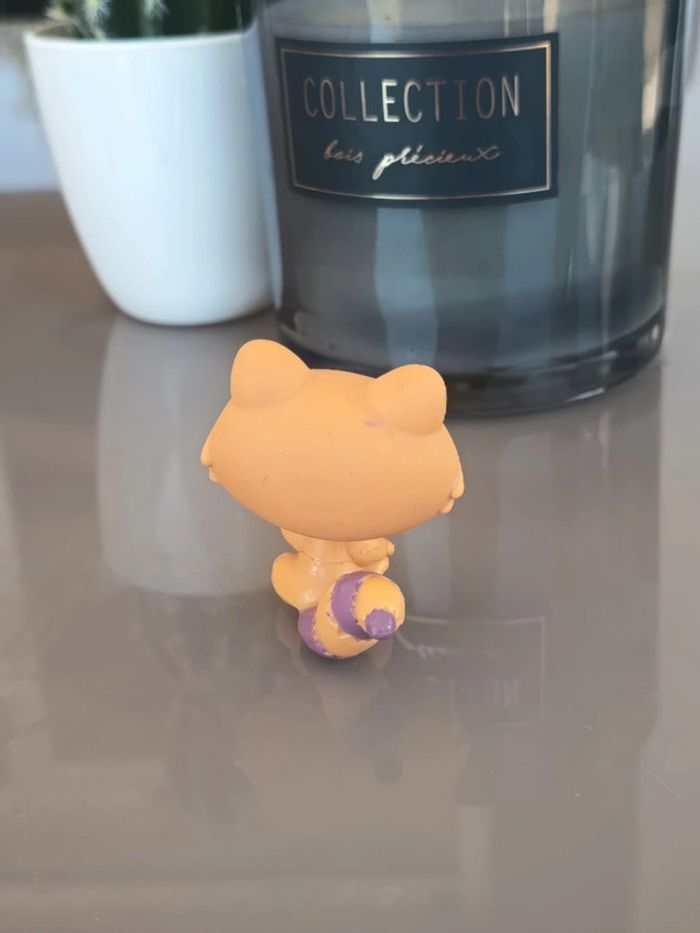 Littlest Pet Shop #779
Tan orange and purple raccoon - photo numéro 2