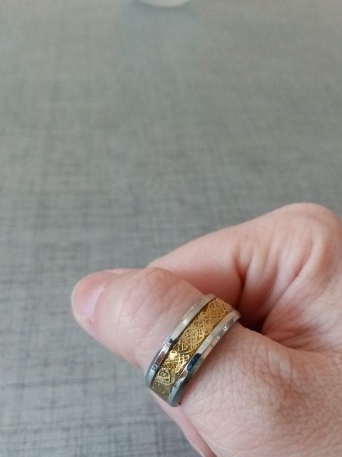 Bague acier arabesque doré Taille 60