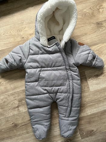 Combinaison Bébé excellent état