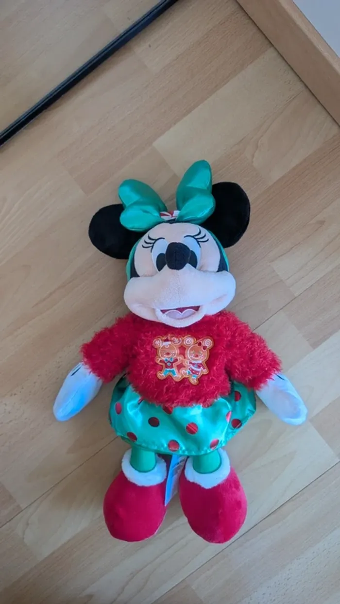 Peluche Minnie millésime 2020 disney - photo numéro 2