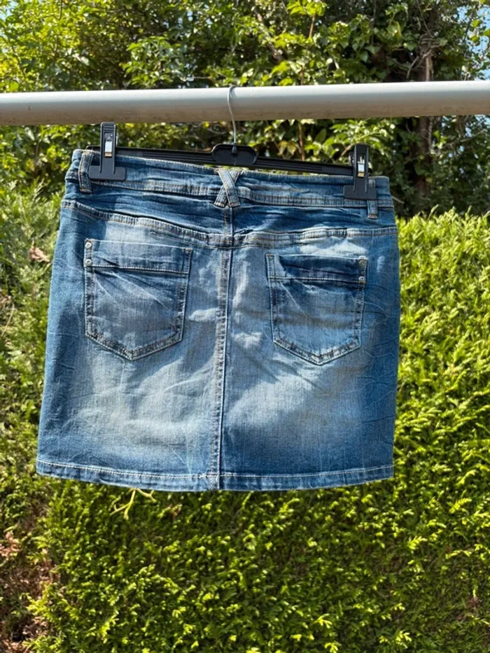 Jupe en jean bleu coupe droite effet délavé – Marque C&A - photo numéro 2