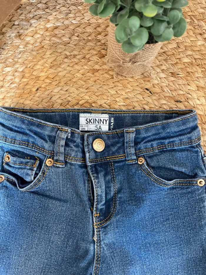 Jeans garçon 5 ans - photo numéro 3