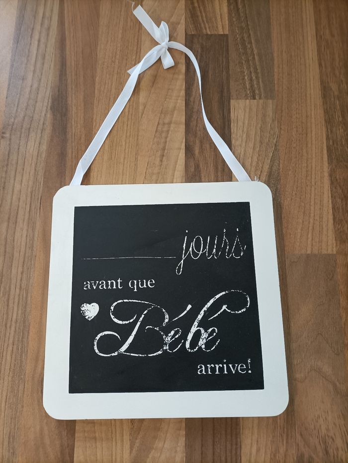 Joli cadre pour compter les jours avant naissance de bébé - photo numéro 3