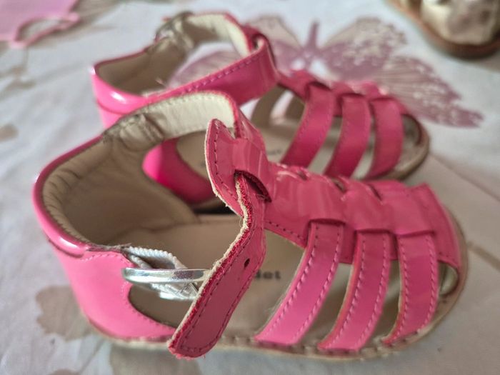 Sandales roses - photo numéro 2