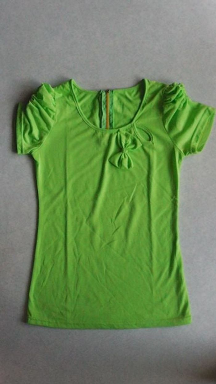 Maillot vert, fermeture dans le dos