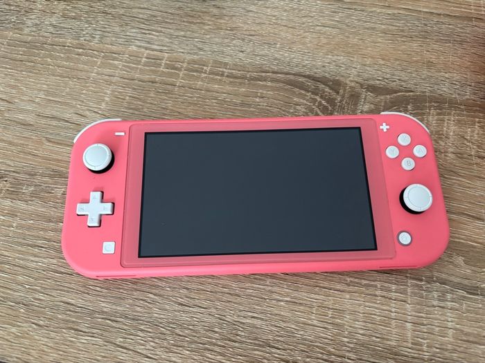 Nintendo switch lite corail - photo numéro 2