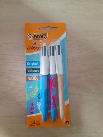 Stylos bic 4 couleurs