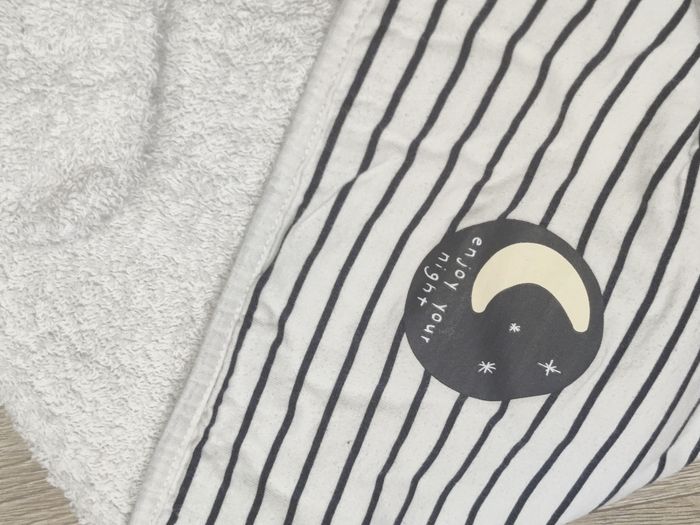 Cape sortie de bain marinière + Gant Kiabi - photo numéro 3