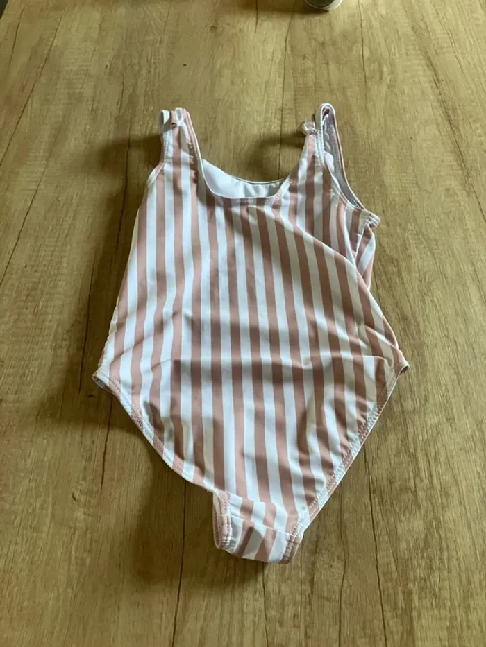Maillot de bain 1 pièce 5 ans - photo numéro 2