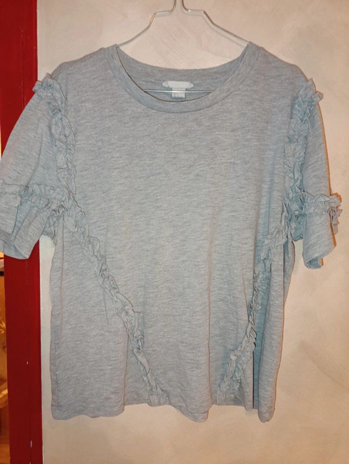 Superbe haut H et M taille L soit 42/44 - photo numéro 3